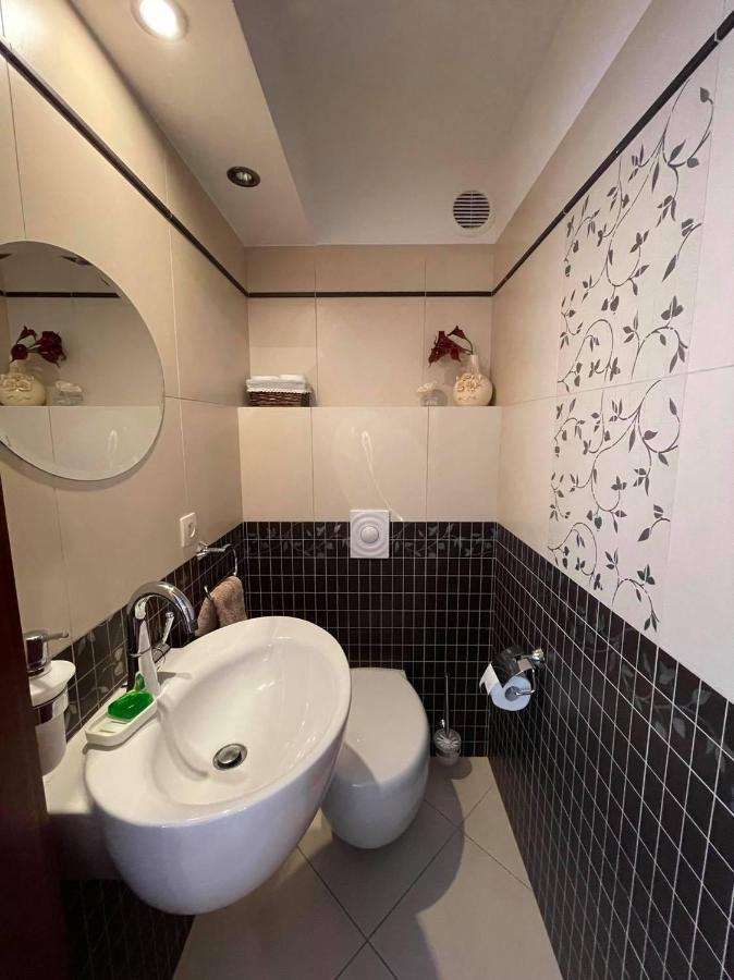 אוסטראון Antresola Apartament Zeta Park מראה חיצוני תמונה