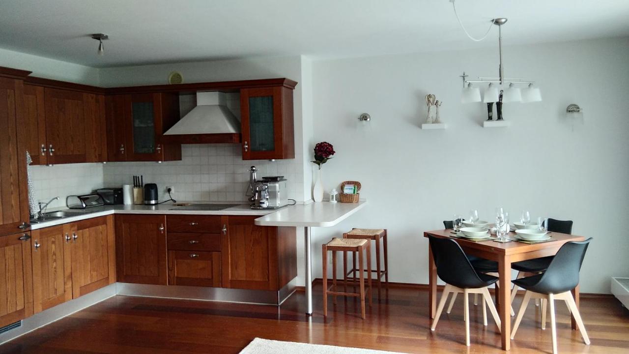 אוסטראון Antresola Apartament Zeta Park מראה חיצוני תמונה